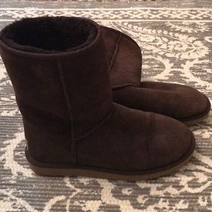 Classic Short Ugg Boot Chocolate